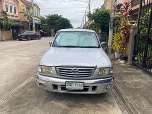 รถกระบะ Mazda รุ่น Fighter เครื่อง 2.5 เกียร์ธรรมดา