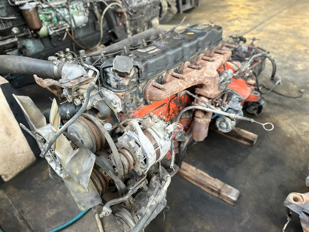Isuzu 6BG1 175 แรงม้า Isuzu 6BG1 175 แรงม้า