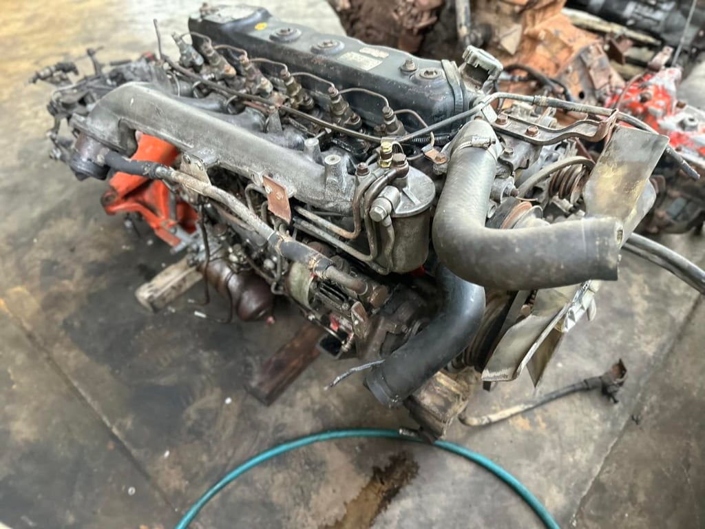 Isuzu 6BG1 175 แรงม้า Isuzu 6BG1 175 แรงม้า