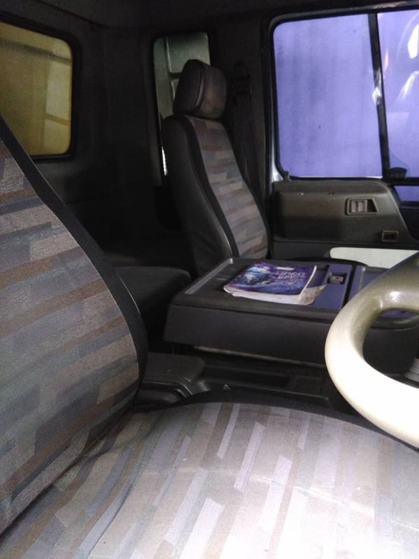 FD3HLA 55034 195แรงม้า รถบรรทุก 6ล้อ กระบะคอกสูง ปี2004 เลขไมล์มากกว่า 800,000 กม.