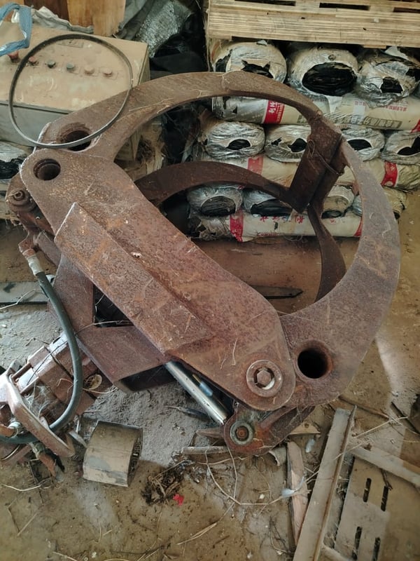 ตัวคีบหมุนได้