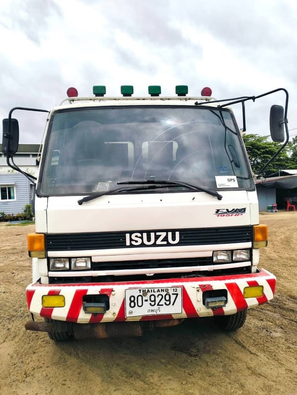 ISUZU 195 บรรทุกน้ำความจุ 16,000 ลิตร