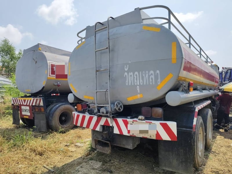 NISSAN UD 290 บรรจุน้ำ 2 เพลา สภาพดีพร้อมใช้งาน