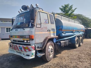 ISUZU Rocky FVM 195 บรรจุน้ำ 16,000 ลิตร ระบบดูดน้ำสเปรย์น้ำสภาพพร้อมใช้