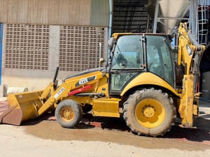 CAT 422E ตักหน้าหลังขุด1,600 ชม.เล่มทะเบียน 69 