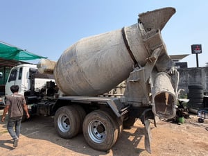 NISSAN UD 430H โม่ปูน 6 คิว สามมิตรมอเตอร์