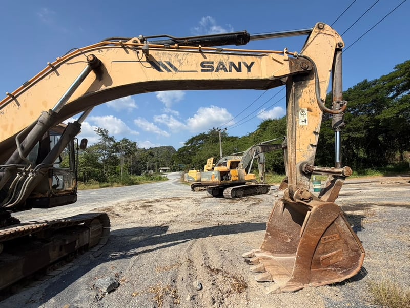 ISUZU SANY จดปี 56 สภาพพร้อมใช้งาน ขายตามสภาพ