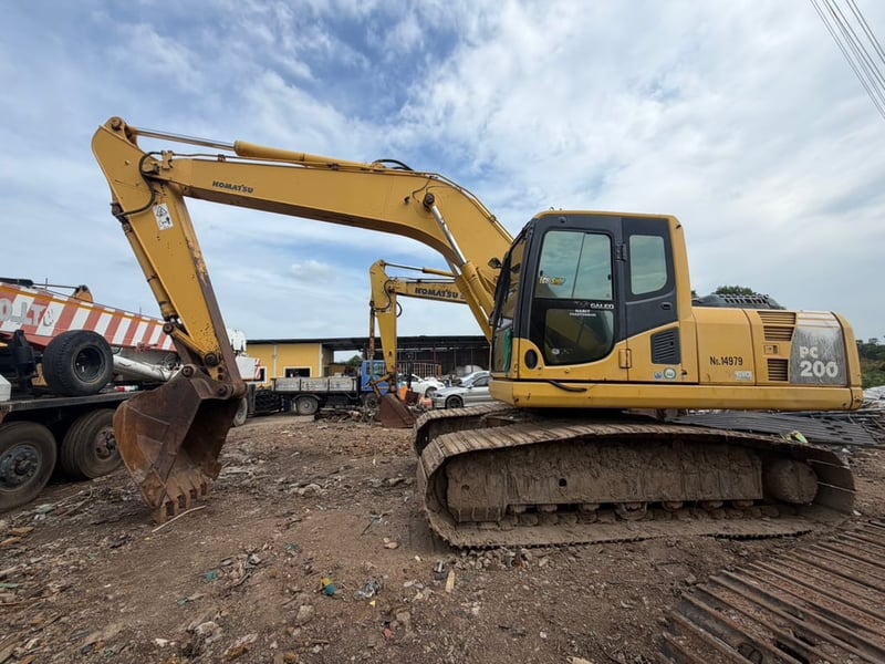KOMATSU PC200-8 สภาพดี พร้อมใช้งาน KOMATSU PC200-8 สภาพดี พร้อมใช้งาน