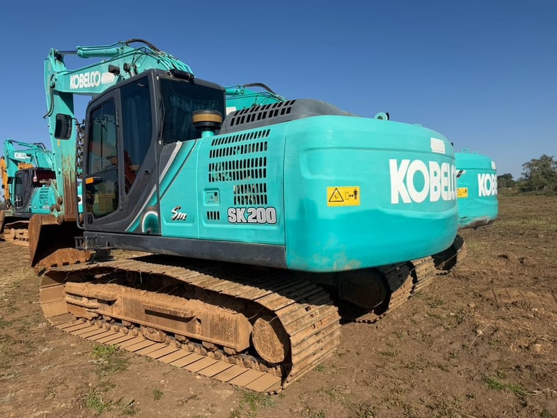 KOBELCO SK200-10 ปี 2565 ชั่วโมงบิน 6000