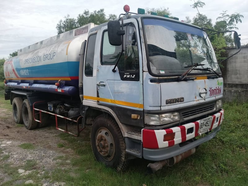 HINO FM1J 210แรงม้า รถบรรทุก 10ล้อ บรรทุกน้ำมัน 16000 ลิตร ะบบโหลดล่าง 5ช่อง 2 เพลา 