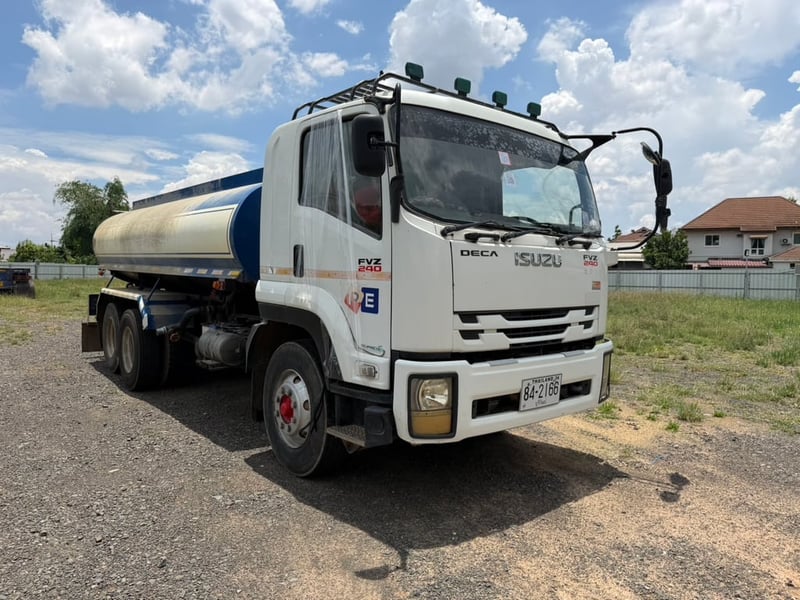 FVZ240 จดปี 2554 รถ 2 เพลา น้ำ 160000 ลิตร FVZ240 จดปี 2554 รถ 2 เพลา น้ำ 160000 ลิตร