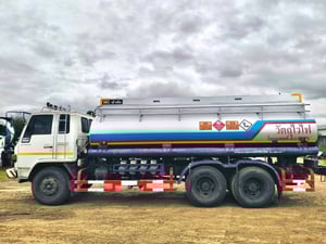 ISUZU 195 บรรทุกน้ำความจุ 16,000 ลิตร