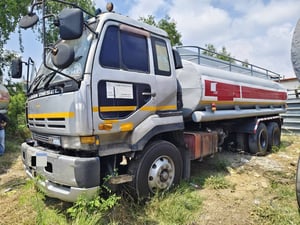 NISSAN UD 290 บรรจุน้ำ 2 เพลา สภาพดีพร้อมใช้งาน