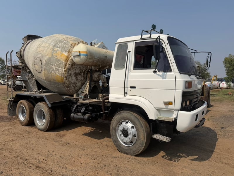 NISSAN UD 430H โม่ปูน 6 คิว สามมิตรมอเตอร์