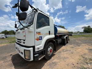 FVZ240 จดปี 2554 รถ 2 เพลา น้ำ 160000 ลิตร FVZ240 จดปี 2554 รถ 2 เพลา น้ำ 160000 ลิตร