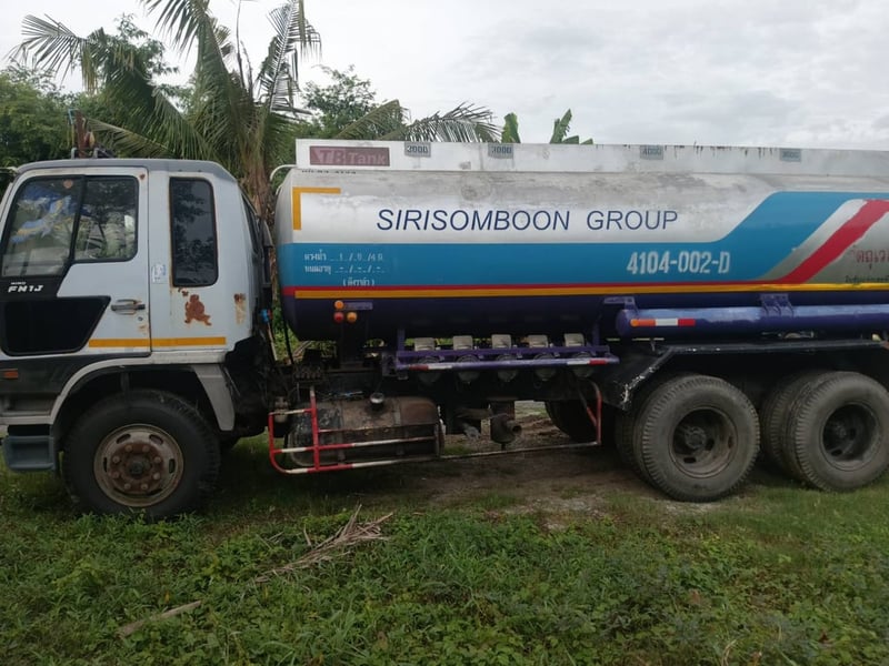 HINO FM1J 210แรงม้า รถบรรทุก 10ล้อ บรรทุกน้ำมัน 16000 ลิตร ะบบโหลดล่าง 5ช่อง 2 เพลา HINO FM1J 210แรงม้า รถบรรทุก 10ล้อ บรรทุกน้ำมัน 16000 ลิตร ะบบโหลดล่าง 5ช่อง 2 เพลา