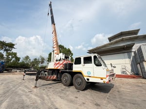 เครน TADANO TG350M1 มือสองสภาพพร้อมใช้งาน เครน TADANO TG350M1 มือสองสภาพพร้อมใช้งาน