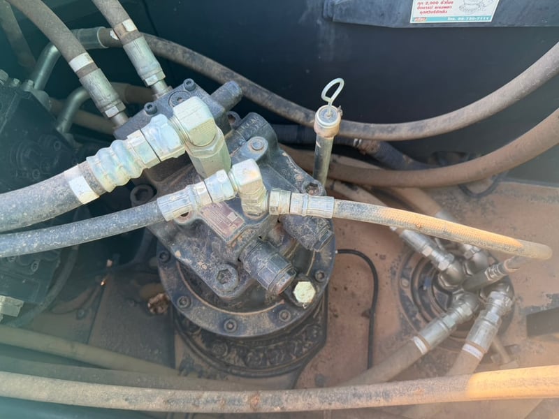 KOBELCO SK200-10 ปี 2565 ชั่วโมงบิน 6000 เหลือ 4 คัน KOBELCO SK200-10 ปี 2565 ชั่วโมงบิน 6000 เหลือ 4 คัน