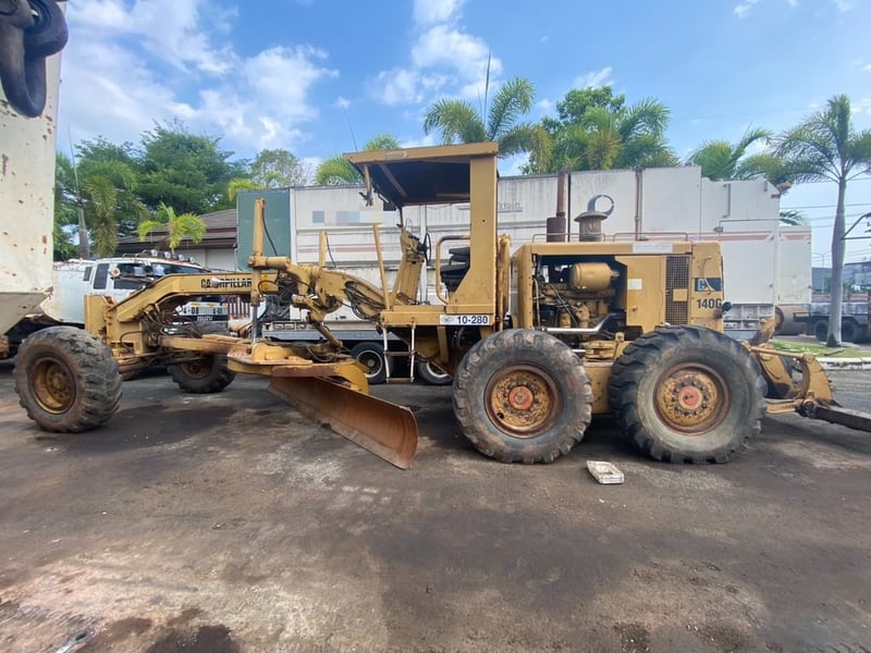 CAT140G5 รถเกรดดิน ทะเบียนพร้อมโอน