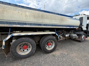 FVZ240 จดปี 2554 รถ 2 เพลา น้ำ 160000 ลิตร FVZ240 จดปี 2554 รถ 2 เพลา น้ำ 160000 ลิตร