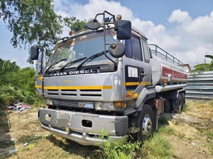 NISSAN UD 290 บรรจุน้ำ 2 เพลา สภาพดีพร้อมใช้งาน