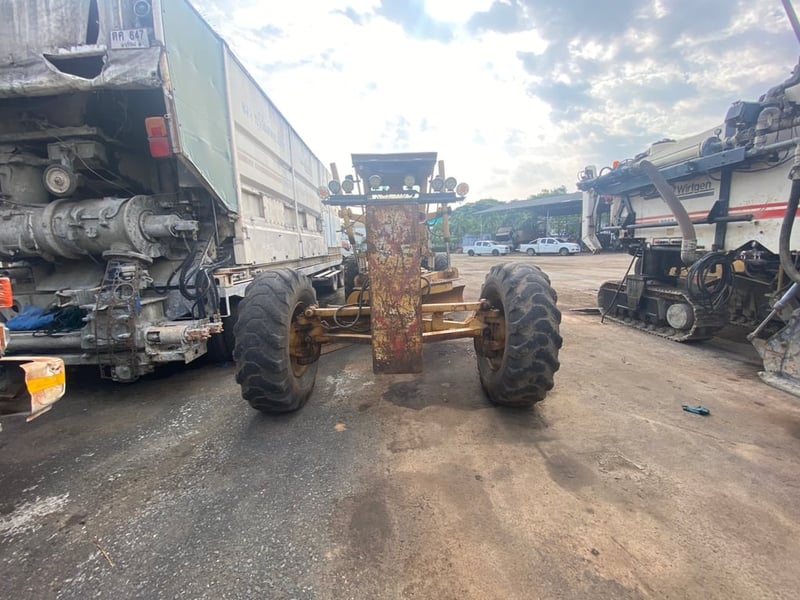 CAT140G5 รถเกรดดิน ทะเบียนพร้อมโอน