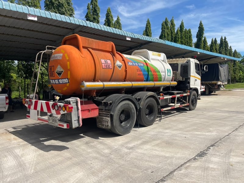 HINO FM 245แรงม้า รถบรรทุก 10ล้อ บรรทุกของเหลว ปี2003