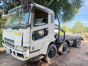 รถ 12 ล้อ ท้ายลาด ล้อมิตซูเครื่อง 330 แรง2 เพลาพร้อมใช้งาน