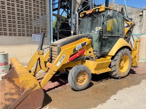 CAT 422E ตักหน้าหลังขุด1,600 ชม.เล่มทะเบียน 69 