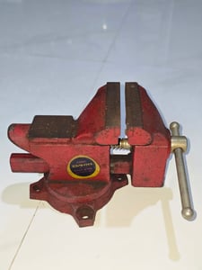 ค่าส่ง 100 บาท