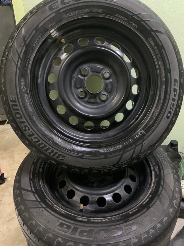 ขายล้อเดิมศูนย์ติดรภ พร้อมยาง ขอบ14