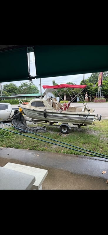 ขายเรือมีเคบิน 15 ฟุตเรือตกปลา