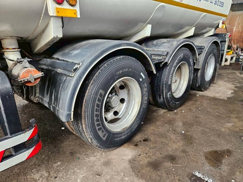 หางแท้งค์น้ำมัน