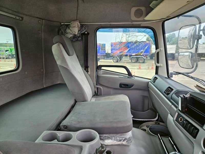 UD CWE 390แรงม้า รถบรรทุก 10ล้อ หัวลาก เฉพาะหัว ปี2023 เลขไมล์ 228,000 กม.