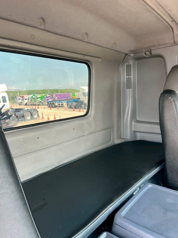 HINO FM 380แรงม้า รถบรรทุก 10ล้อ หัวลาก เฉพาะหัว ปี2010