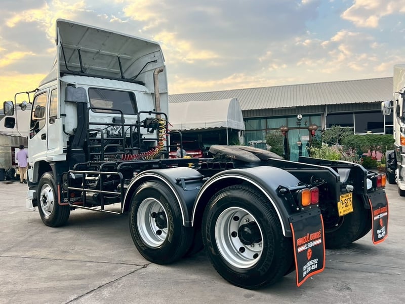 ISUZU GXZ 320แรงม้า รถบรรทุก 10ล้อ หัวลาก เฉพาะหัว ปี2007