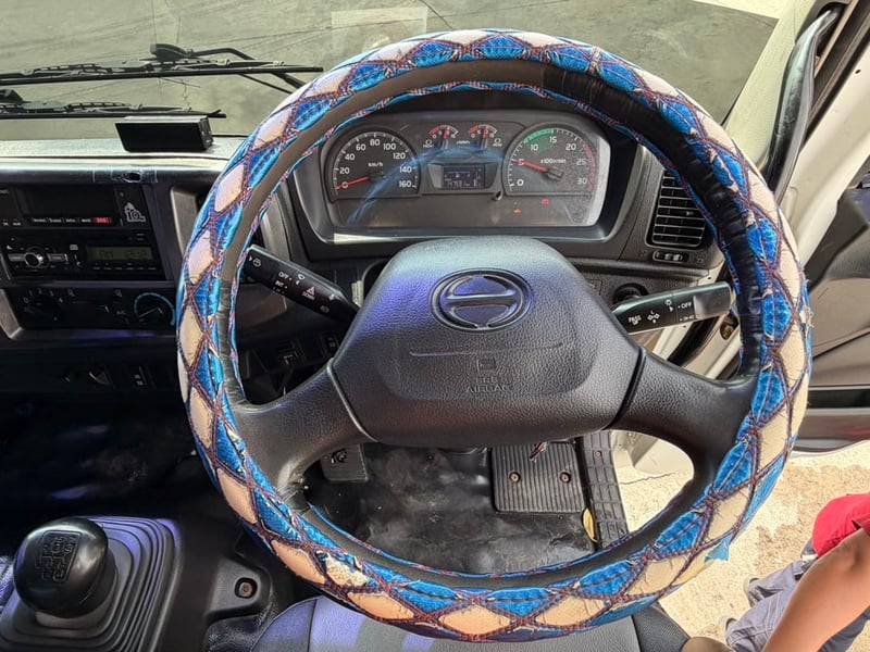 HINO FM 344แรงม้า รถบรรทุก 10ล้อ ดั้มพ์ ปี2018 เลขไมล์ 147,000 กม.