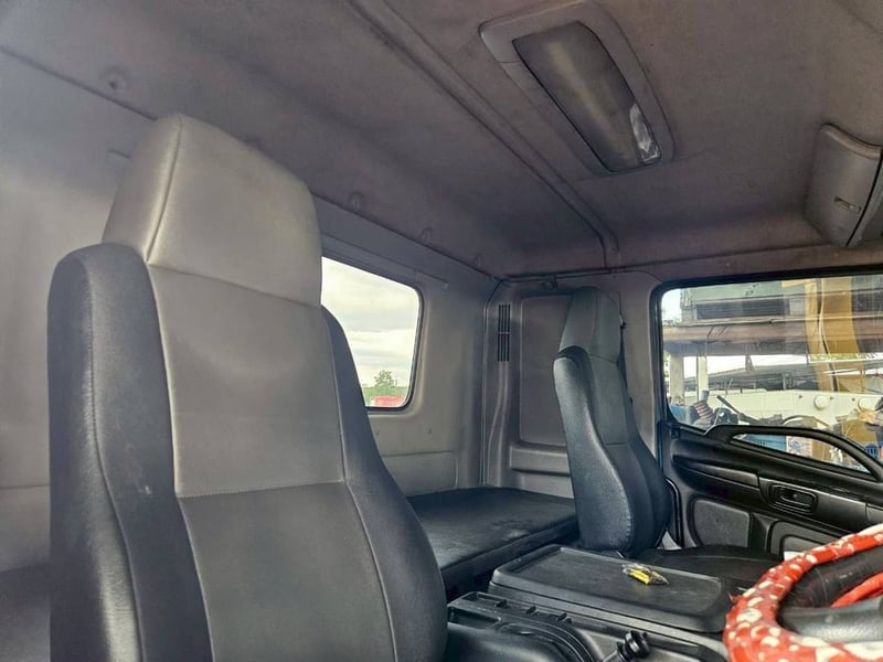 HINO FG 260แรงม้า รถบรรทุก 6ล้อ หัวลาก เฉพาะหัว ปี2017 เลขไมล์ 670,000 กม.