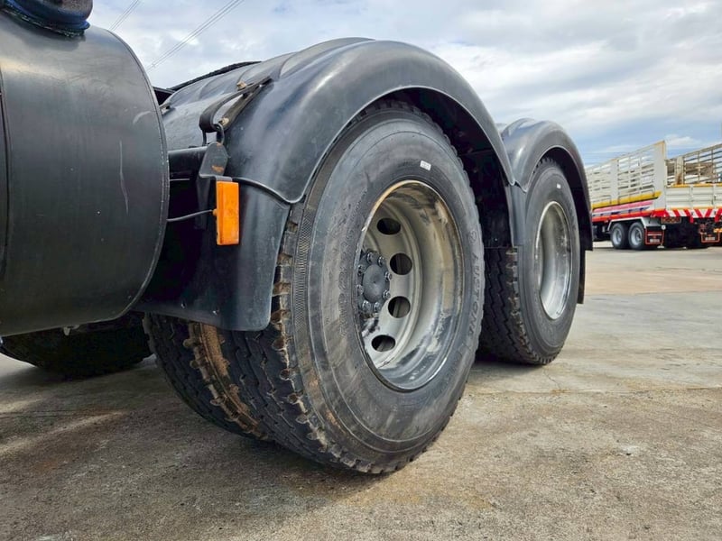 FUSO FZ 280แรงม้า รถบรรทุก 10ล้อ หัวลาก เฉพาะหัว ปี2018 เลขไมล์ 439,000 กม.