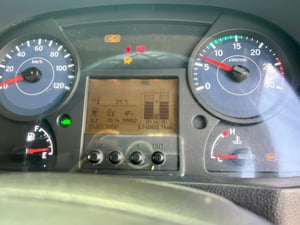 UD GWE 350แรงม้า รถบรรทุก 10ล้อ หัวลาก เฉพาะหัว ปี2021 เลขไมล์ 170,000 กม.