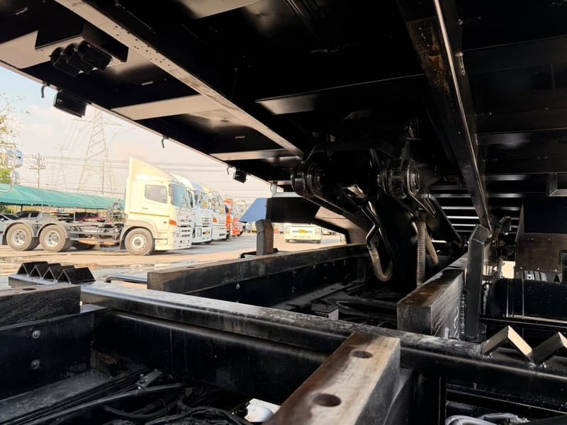 HINO FM 344แรงม้า รถบรรทุก 10ล้อ ดั้มพ์ ปี2023 เลขไมล์ 236,000 กม.