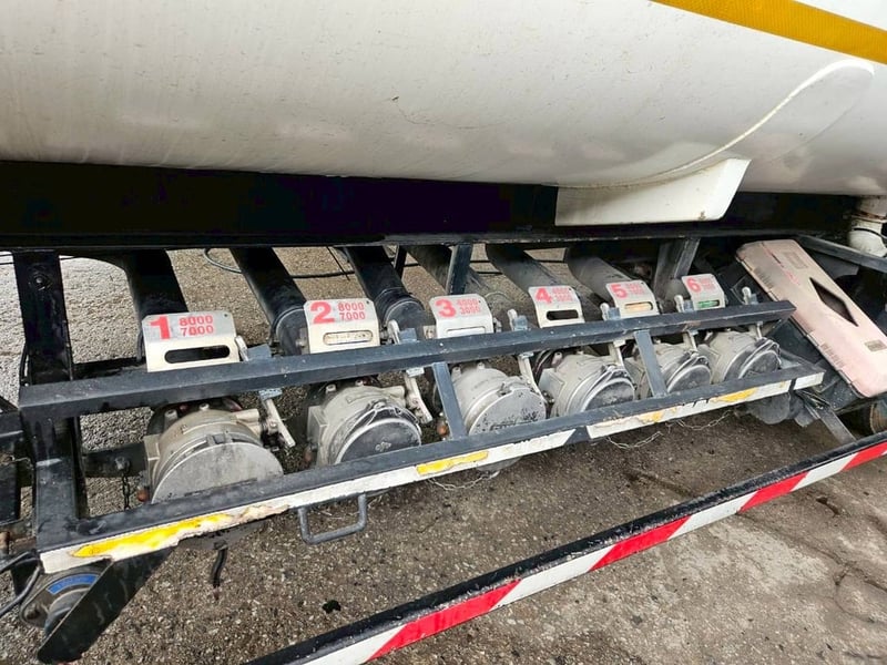 หางแท้งค์น้ำมัน