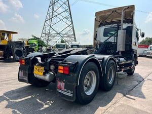 ISUZU GXZ 360แรงม้า รถบรรทุก 10ล้อ หัวลาก เฉพาะหัว ปี2014