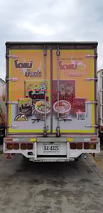 รถฮีโน่ 6 ล้อ ตู้แห้ง ปี 2544