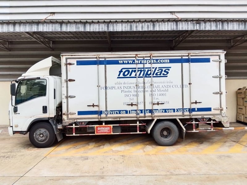 รถอีซูซุ 4 ล้อ  NPR75K ปี 2554 ตู้แห้ง