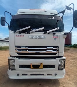 รถหัวลากอีซูซุ พร้อมใช้งาน เลขไมล์น้อย รถหัวลากอีซูซุ พร้อมใช้งาน เลขไมล์น้อย