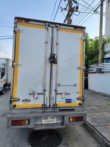 รถปิคอัพอีซูซุ ตู้เย็น ปี2563  พร้อมวิ่งใช้งาน