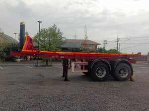 หางกึ่งพ่วงบรรทุกยกท้าย