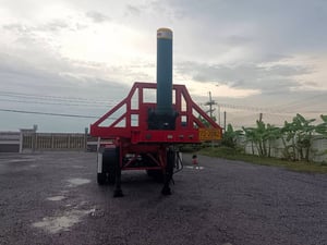 หางกึ่งพ่วงบรรทุกยกท้าย