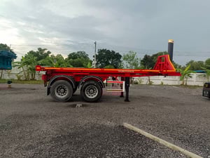 หางกึ่งพ่วงบรรทุกยกท้าย